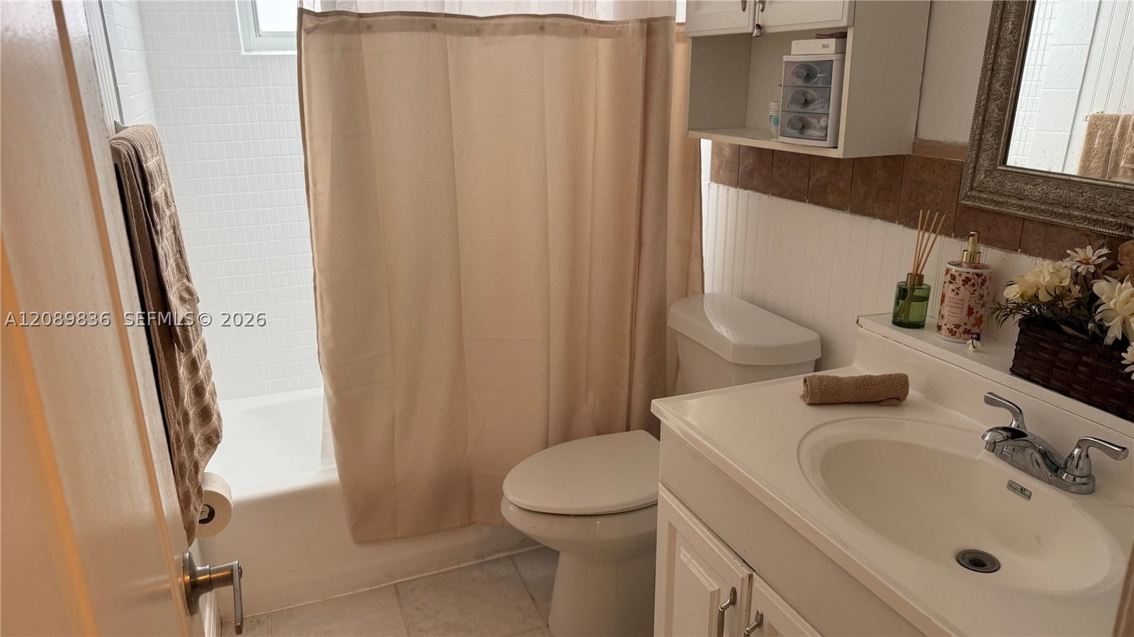 Real estate property located at 2211 54th Ave, Broward, Hollywood Hills Amen Plat, Hollywood, FL