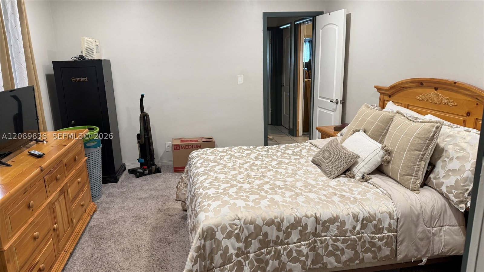 Real estate property located at 2211 54th Ave, Broward, Hollywood Hills Amen Plat, Hollywood, FL
