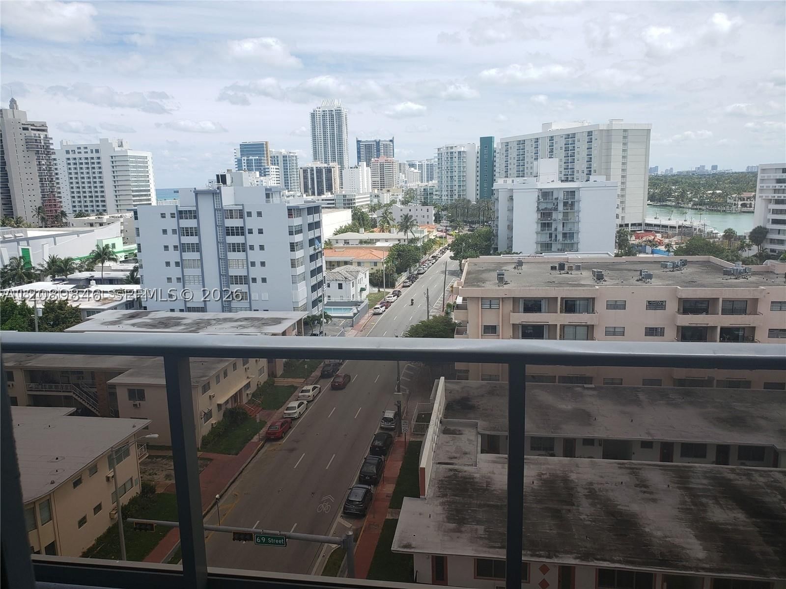 Real estate property located at 401 69th St #900, Miami-dade, 401 Blu Of North Beach Co, Miami Beach, FL