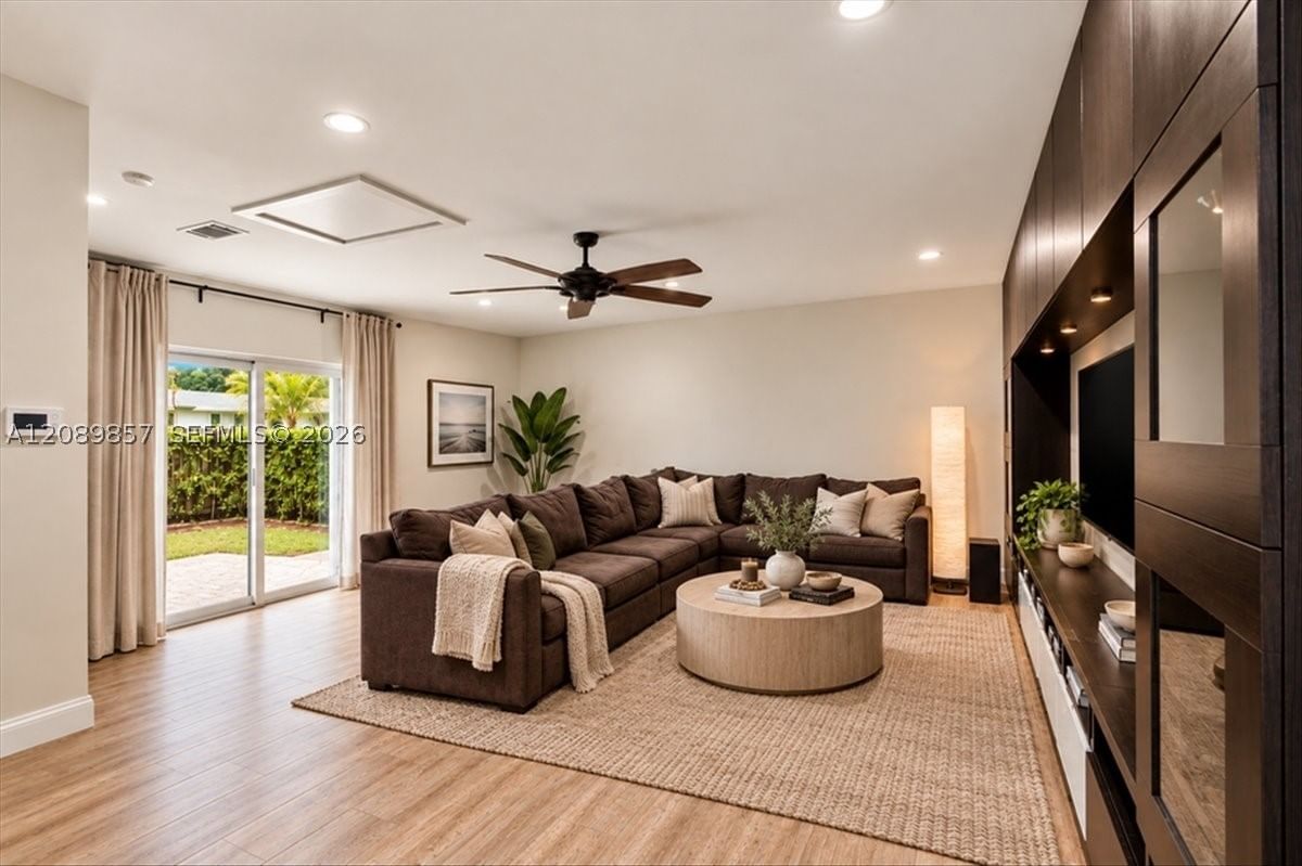 Real estate property located at 6121 40th St, Miami-dade, Virginia Gardens Terr, Virginia Gardens, FL