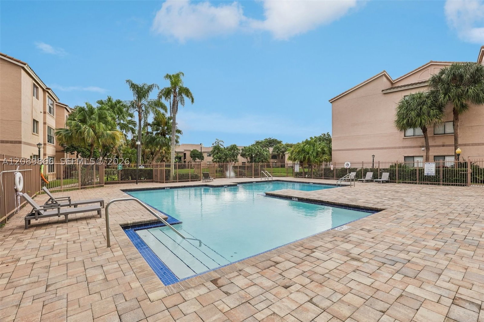 Real estate property located at 2926 University Dr #6204, Broward, Sundance At Davie Condo, Davie, FL