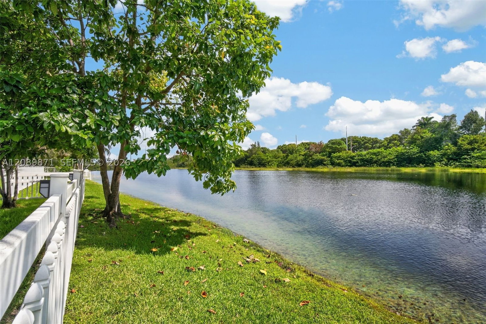 Real estate property located at 3379 173rd Ter, Broward, Silver Lakes Ph 111 Repla, Miramar, FL