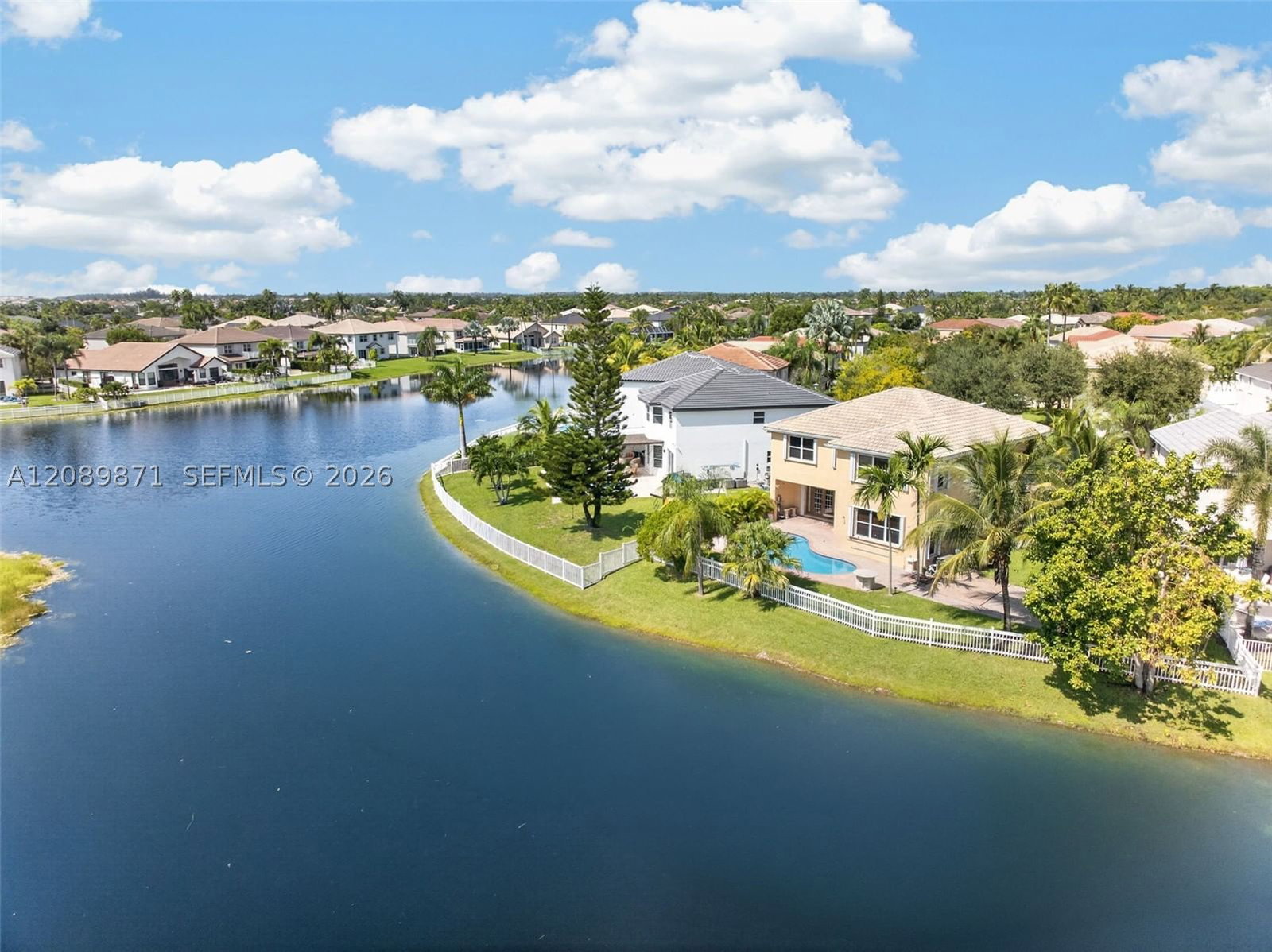 Real estate property located at 3379 173rd Ter, Broward, Silver Lakes Ph 111 Repla, Miramar, FL