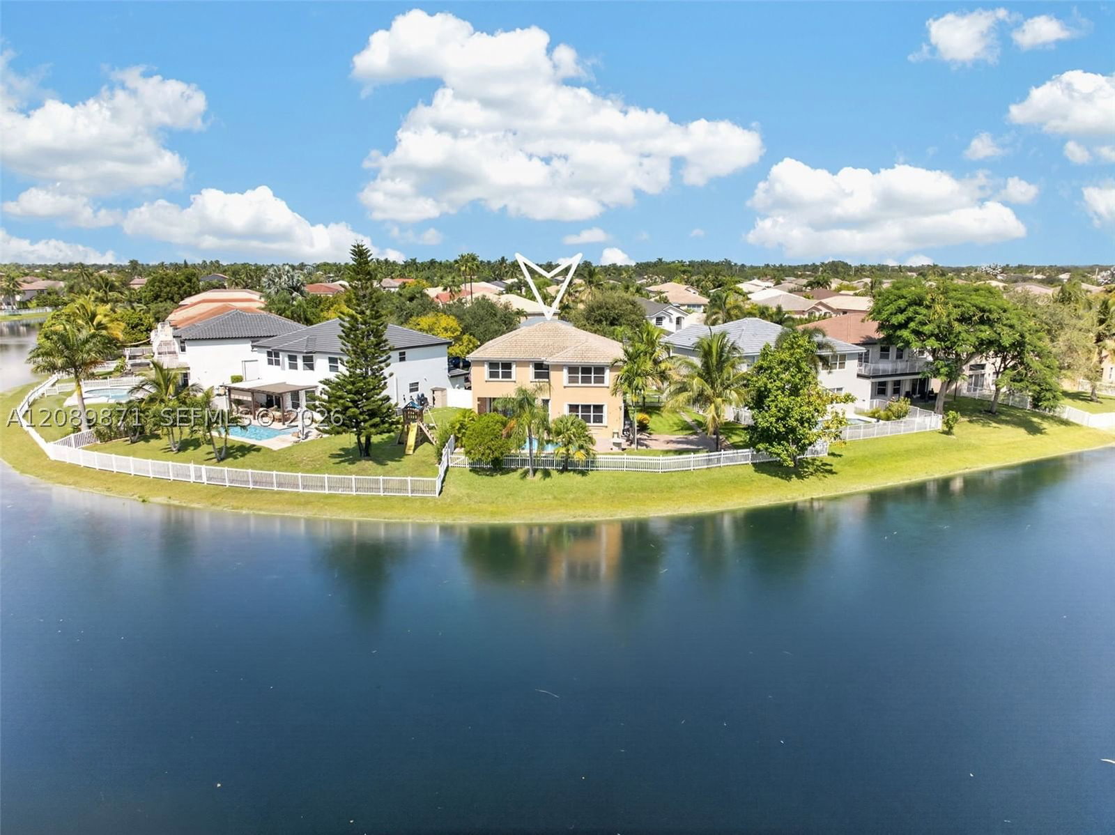 Real estate property located at 3379 173rd Ter, Broward, Silver Lakes Ph 111 Repla, Miramar, FL