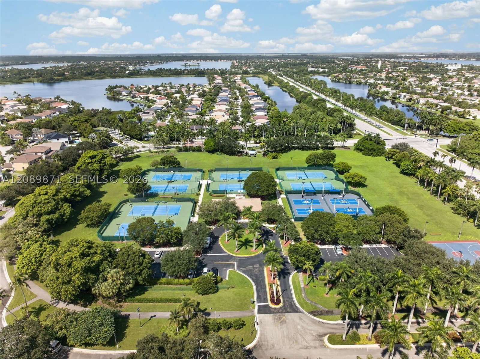 Real estate property located at 3379 173rd Ter, Broward, Silver Lakes Ph 111 Repla, Miramar, FL