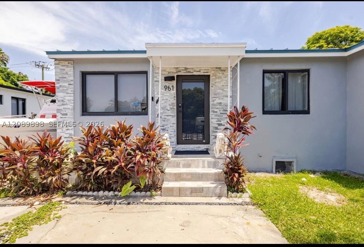 Real estate property located at 961 155th Ter, Miami-dade, Jillshar-darrylcar, North Miami Beach, FL