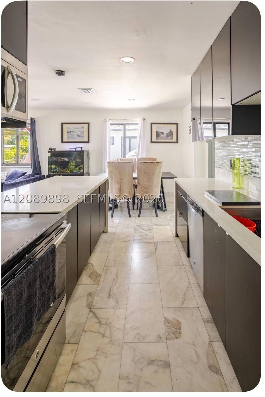 Real estate property located at 961 155th Ter, Miami-dade, Jillshar-darrylcar, North Miami Beach, FL
