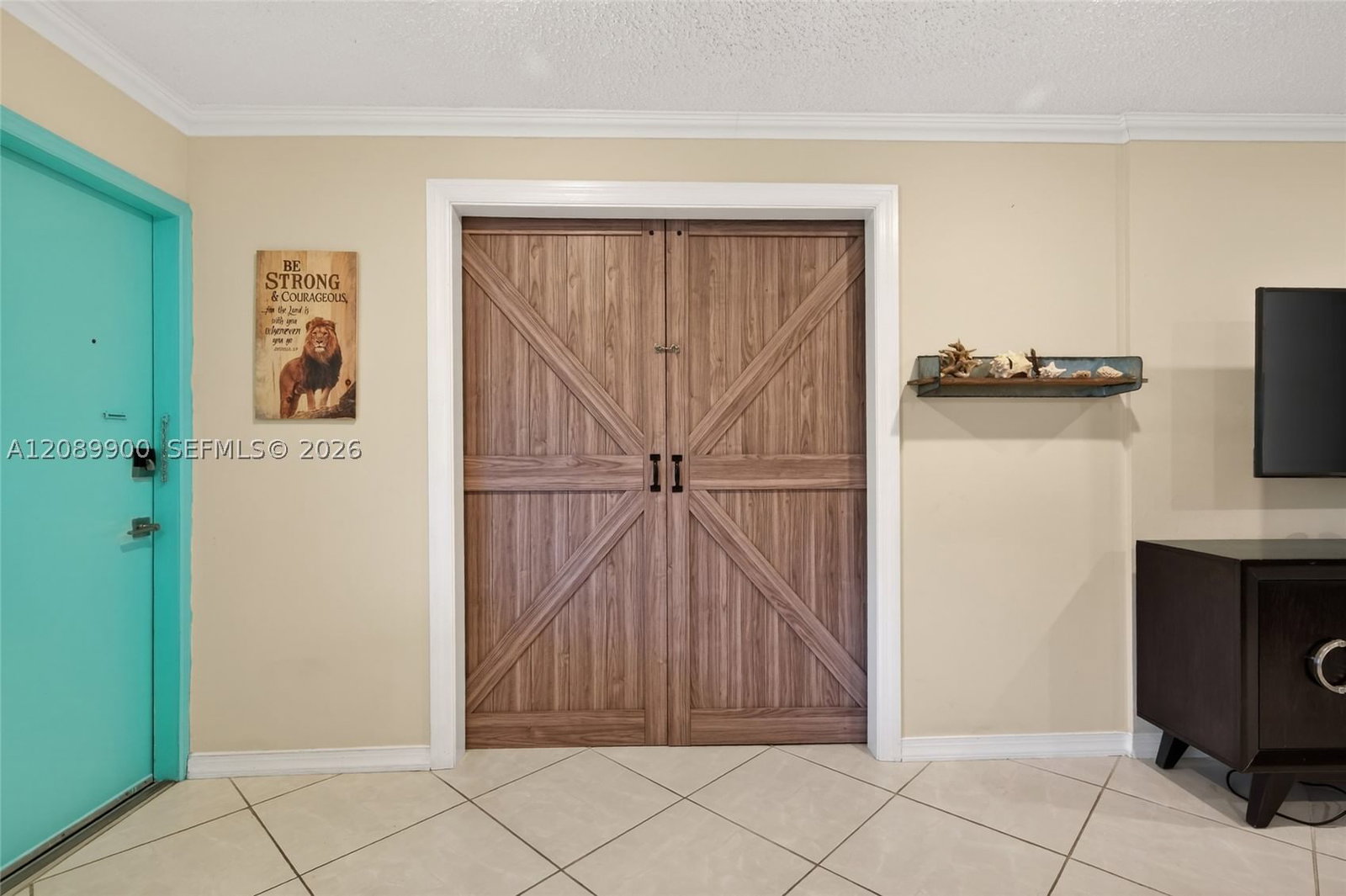 Real estate property located at 1308 Bayview Dr #2B, Broward, Hampton East Condo, Fort Lauderdale, FL