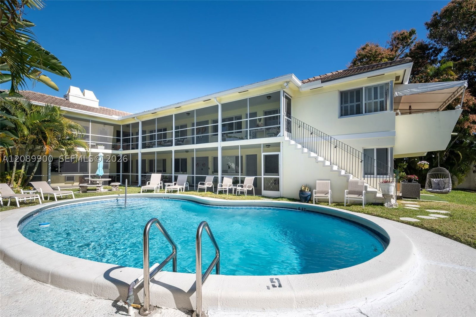 Real estate property located at 1308 Bayview Dr #2B, Broward, Hampton East Condo, Fort Lauderdale, FL