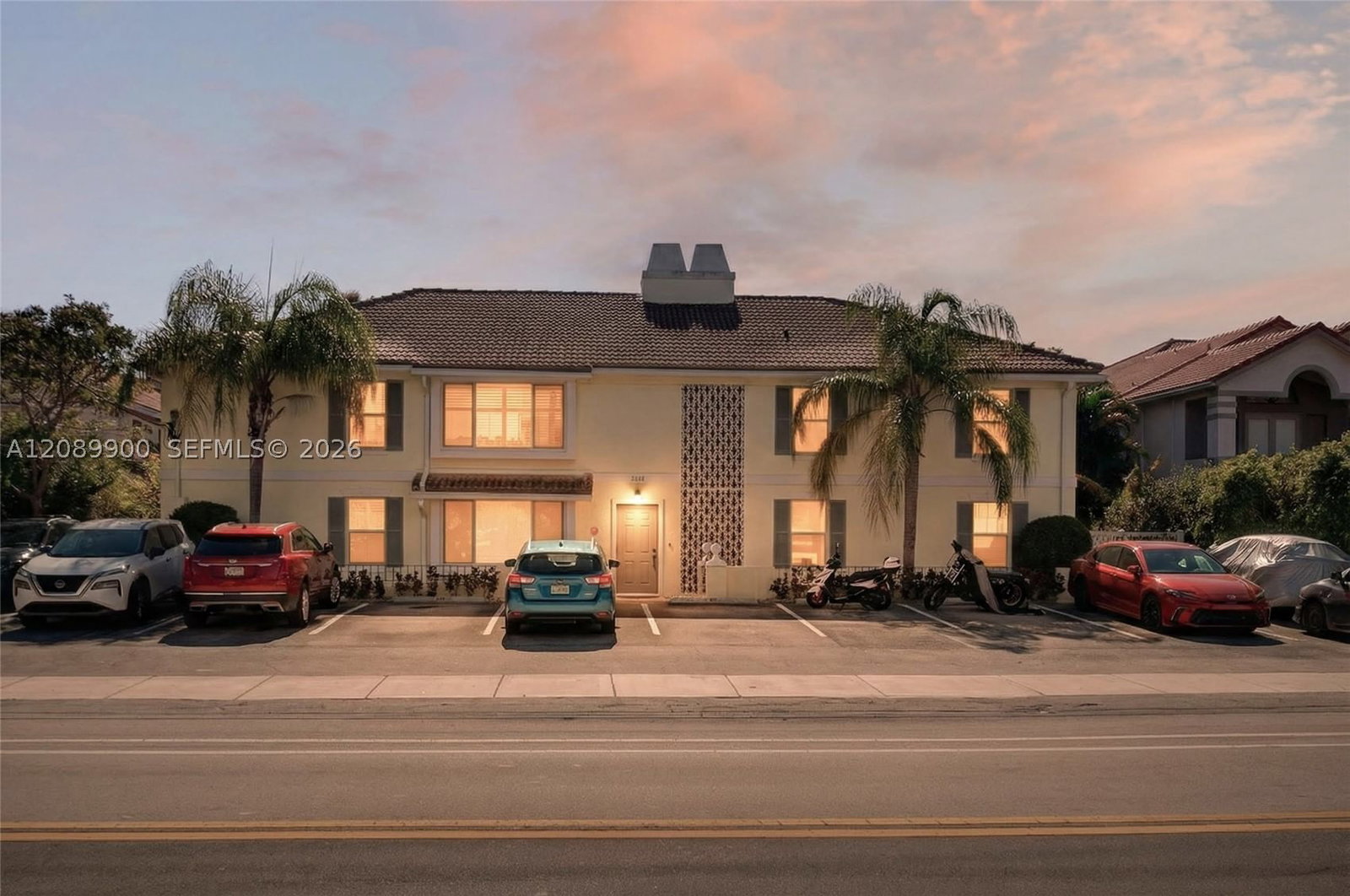 Real estate property located at 1308 Bayview Dr #2B, Broward, Hampton East Condo, Fort Lauderdale, FL