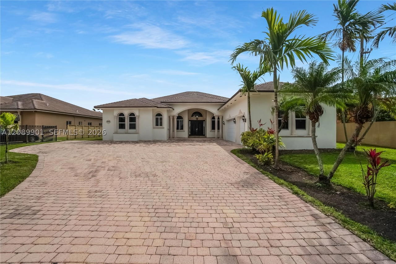 Real estate property located at 4025 128th Ave, Miami-dade, J G Heads Farms Unit A, Miami, FL