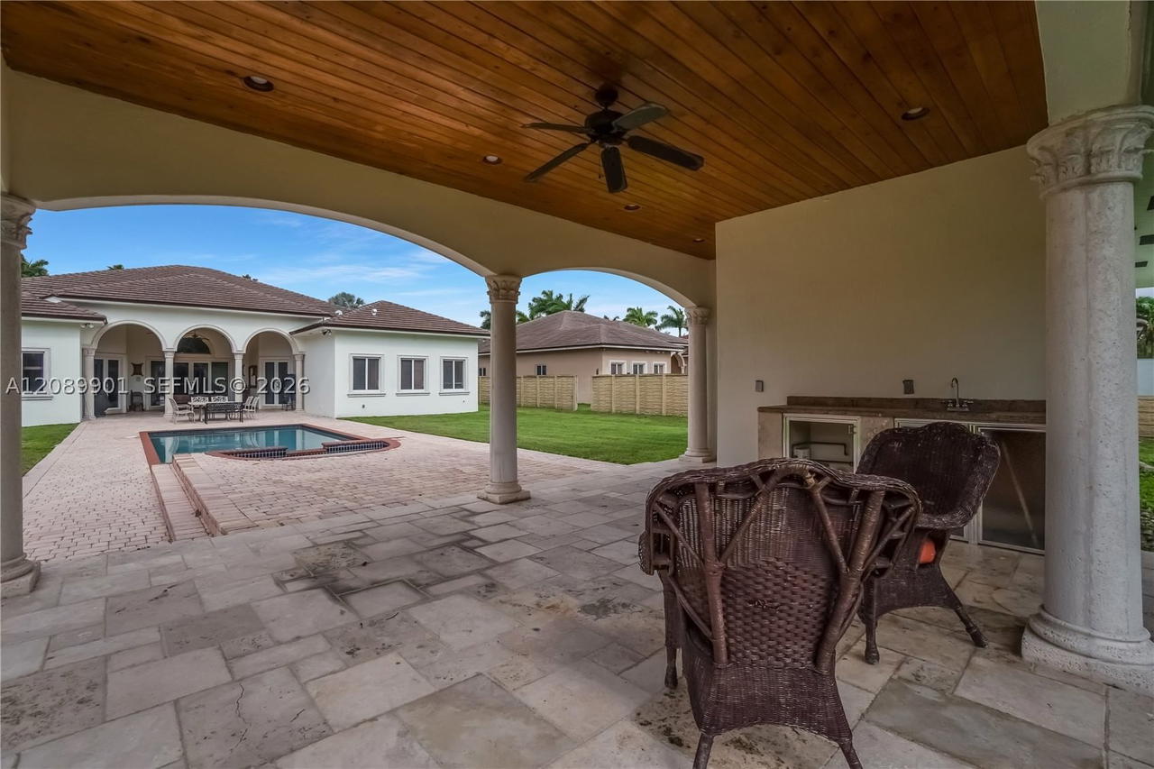 Real estate property located at 4025 128th Ave, Miami-dade, J G Heads Farms Unit A, Miami, FL