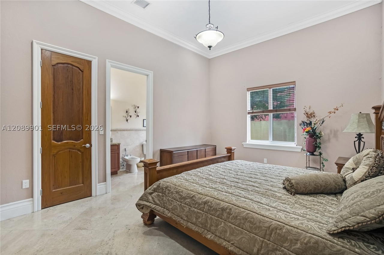 Real estate property located at 4025 128th Ave, Miami-dade, J G Heads Farms Unit A, Miami, FL