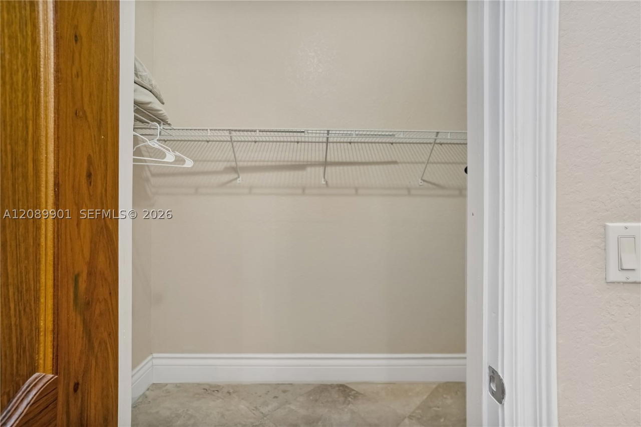 Real estate property located at 4025 128th Ave, Miami-dade, J G Heads Farms Unit A, Miami, FL