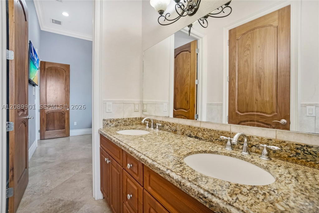 Real estate property located at 4025 128th Ave, Miami-dade, J G Heads Farms Unit A, Miami, FL