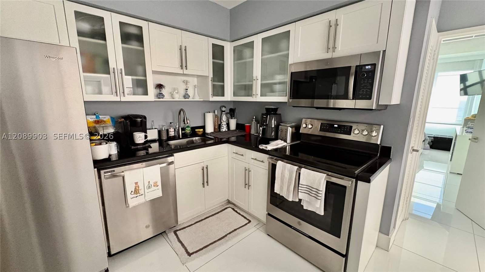 Real estate property located at 5700 Collins Ave #11B, Miami-dade, Seacoast 5700 Condo, Miami Beach, FL