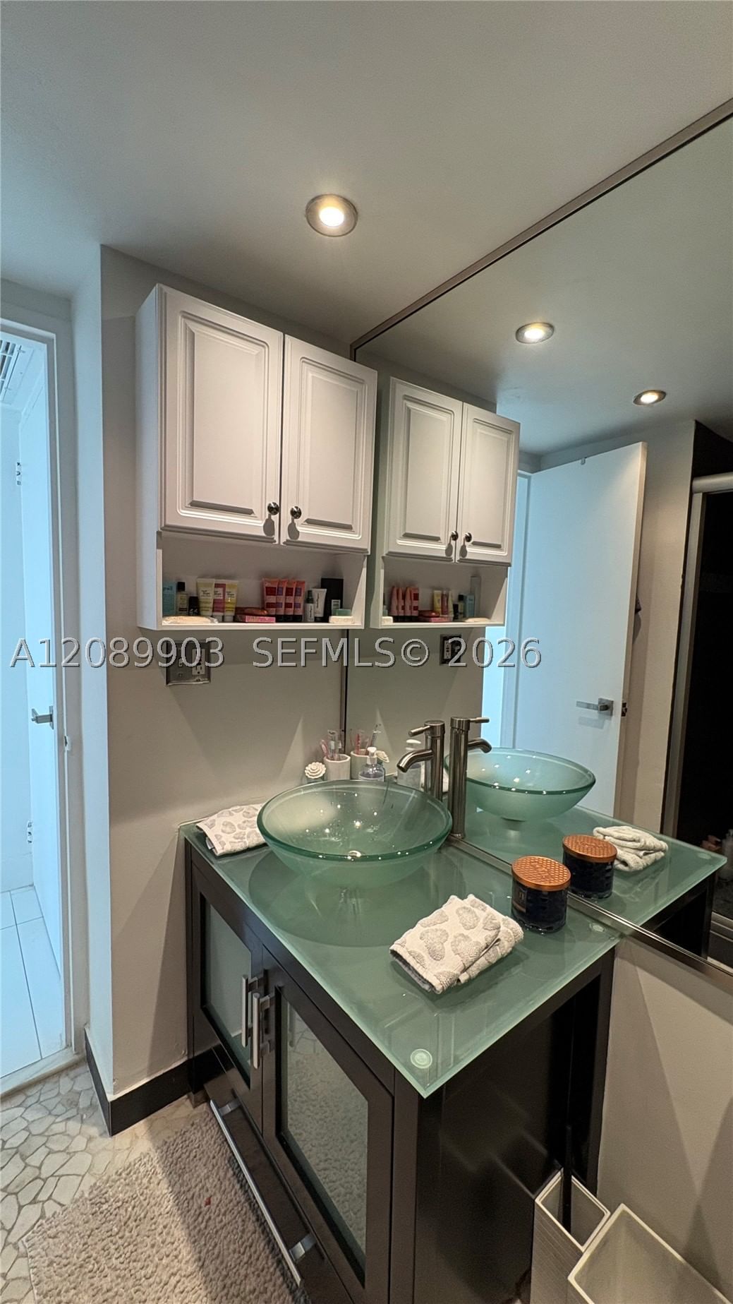 Real estate property located at 5700 Collins Ave #11B, Miami-dade, Seacoast 5700 Condo, Miami Beach, FL