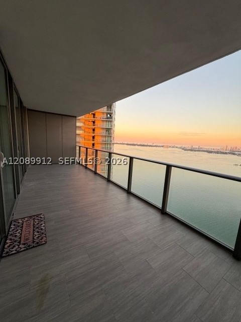 Real estate property located at 650 32nd St #4406, Miami-dade, Paraiso Bay Condo, Miami, FL