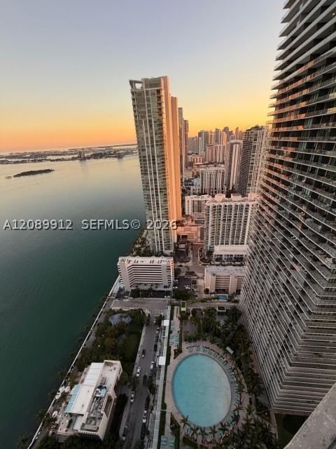 Real estate property located at 650 32nd St #4406, Miami-dade, Paraiso Bay Condo, Miami, FL