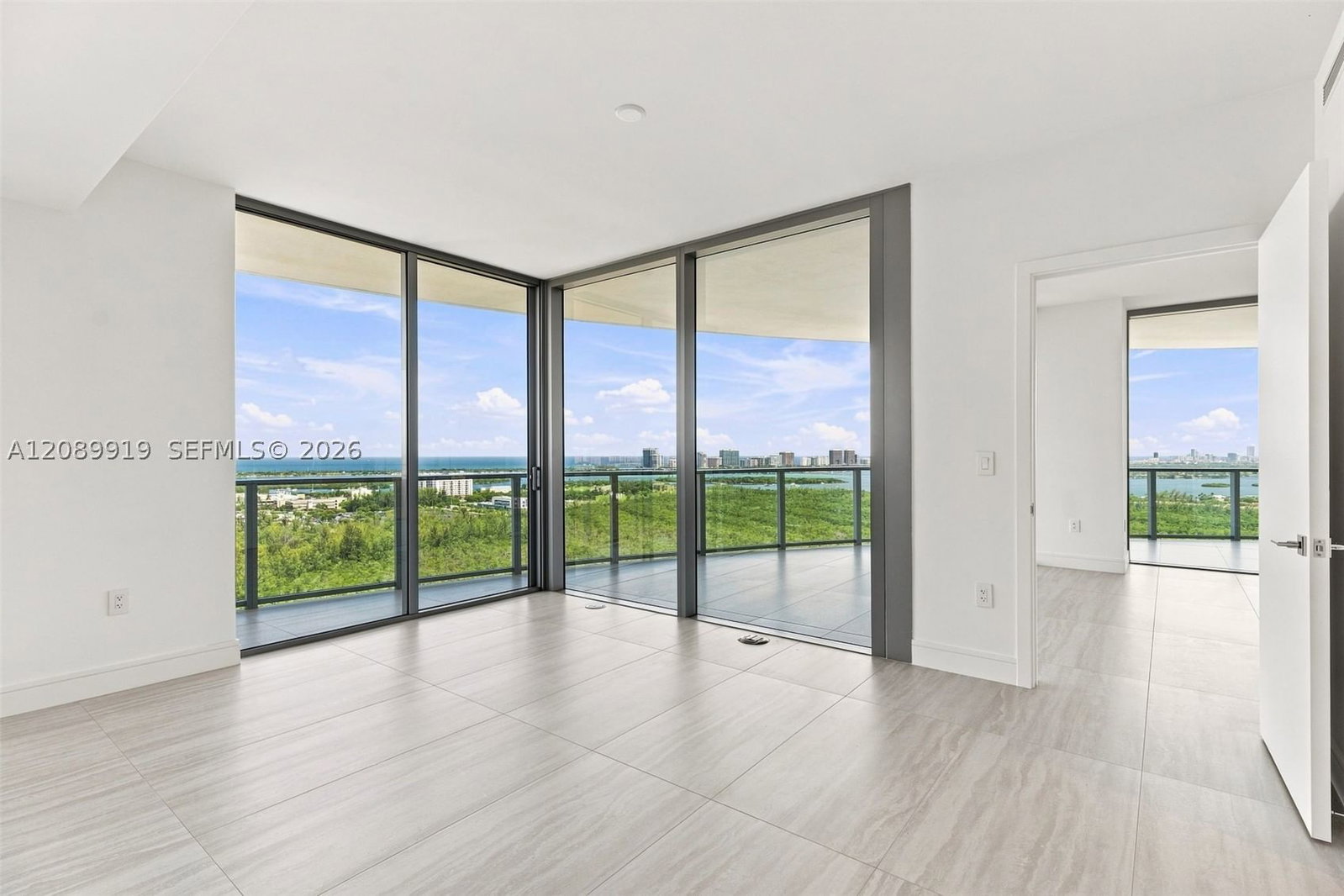 Real estate property located at 2411 Laguna Cir #2301, Miami-dade, One Park Tower, North Miami, FL