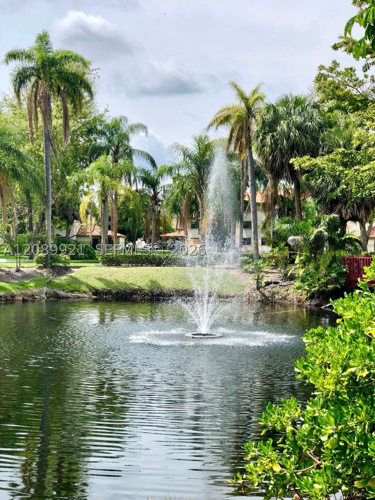 Real estate property located at 9897 Nob Hill Ln #9897, Broward, Villas De Venezia Condo, Sunrise, FL