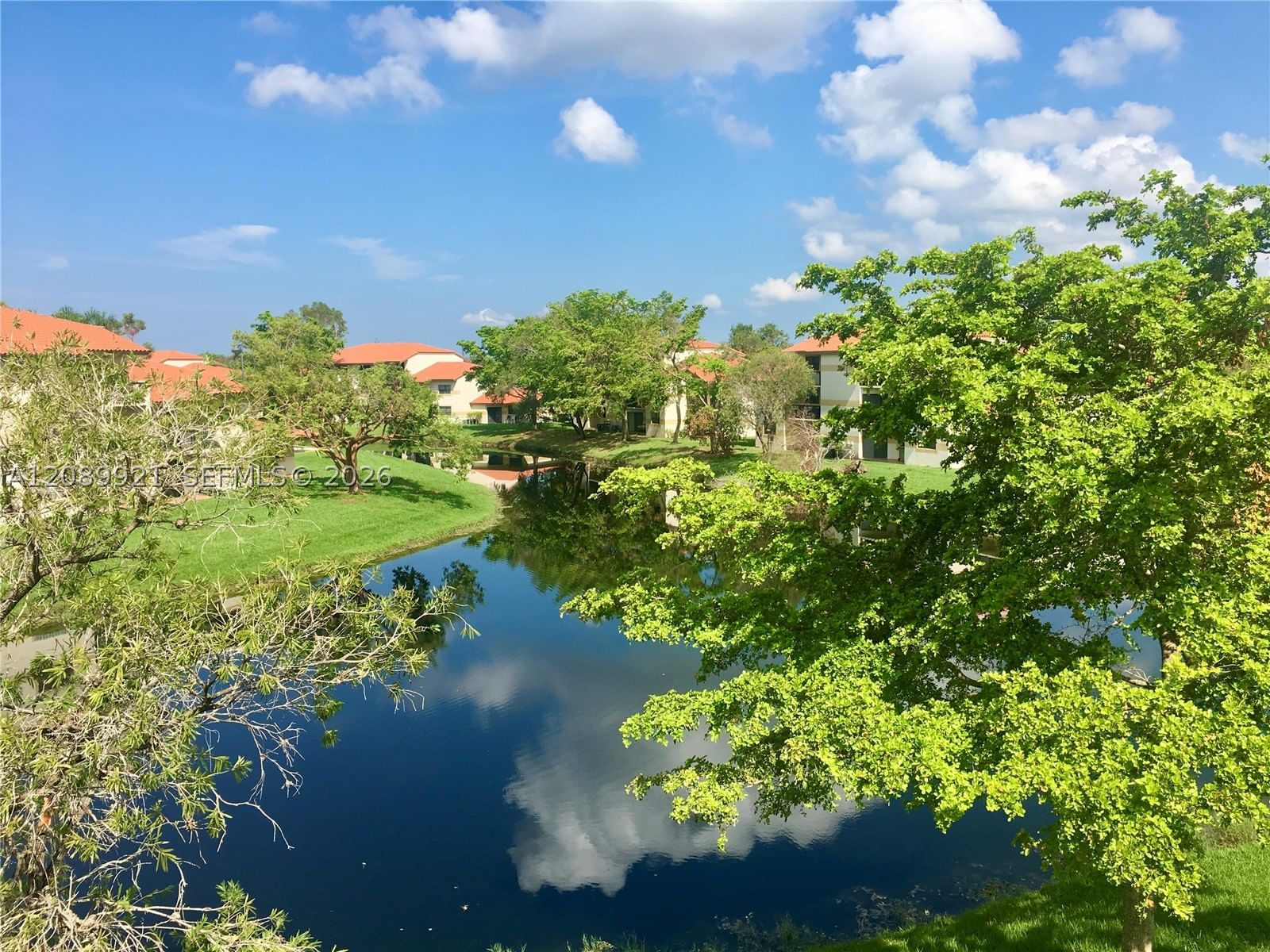 Real estate property located at 9897 Nob Hill Ln #9897, Broward, Villas De Venezia Condo, Sunrise, FL