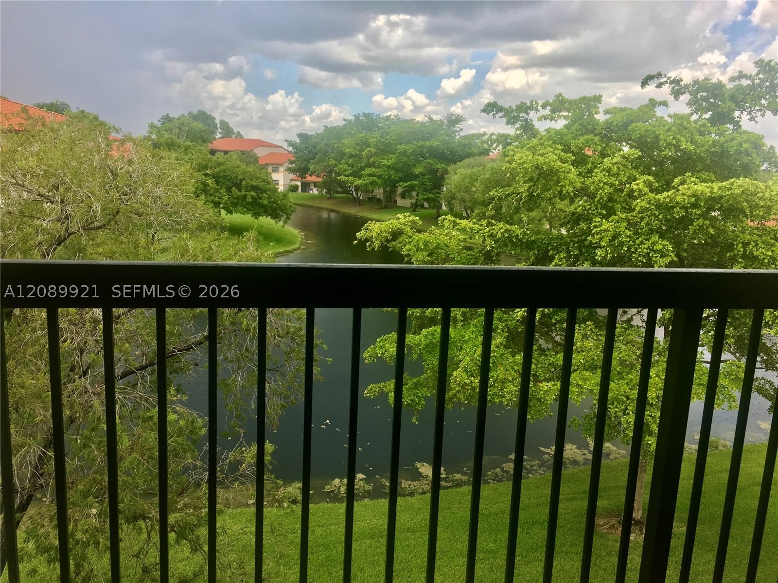 Real estate property located at 9897 Nob Hill Ln #9897, Broward, Villas De Venezia Condo, Sunrise, FL
