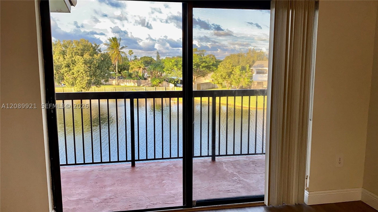 Real estate property located at 9897 Nob Hill Ln #9897, Broward, Villas De Venezia Condo, Sunrise, FL