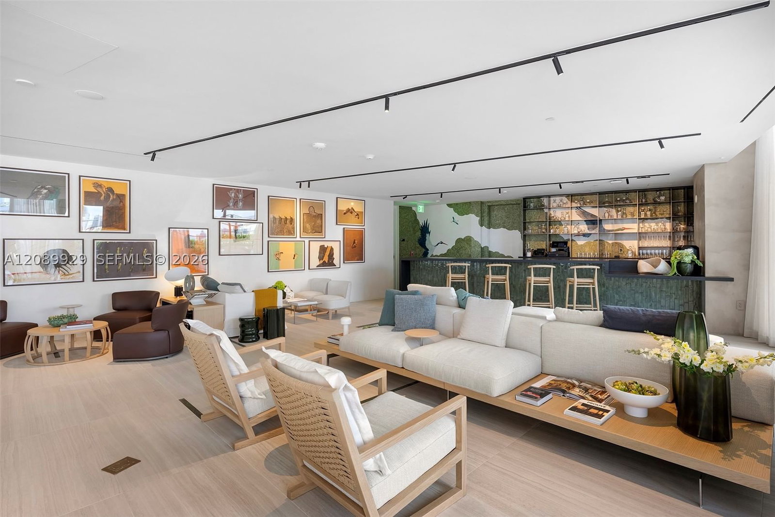Real estate property located at 1400 Biscayne Blvd #609, Miami-dade, Casa Bella, Miami, FL