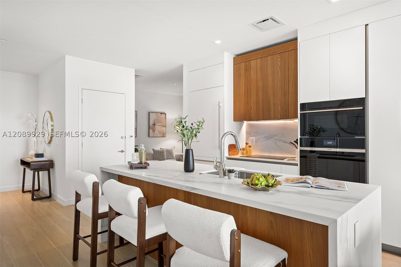 Real estate property located at 1400 Biscayne Blvd #609, Miami-dade, Casa Bella, Miami, FL