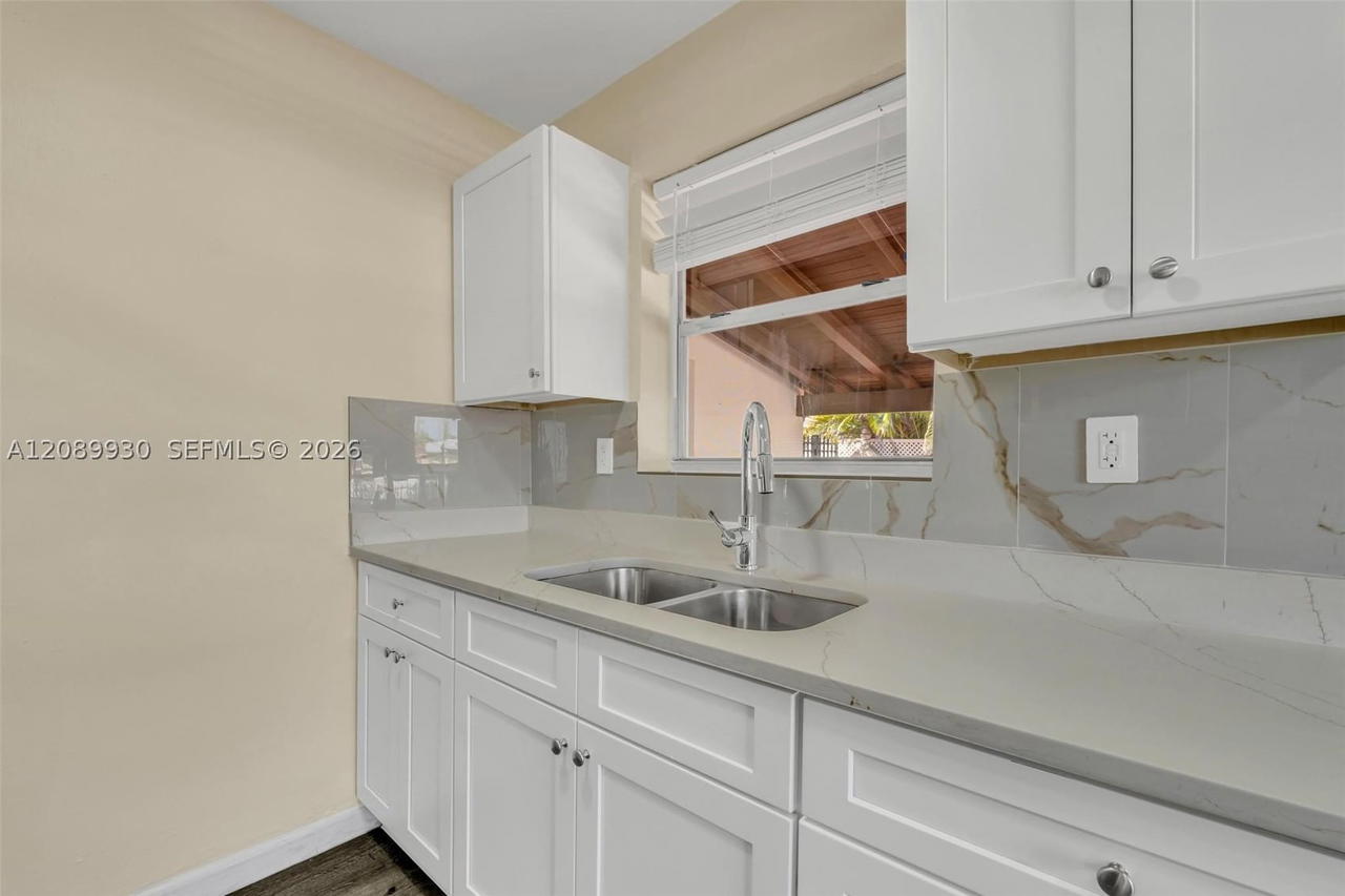 Real estate property located at 20060 14th Ct, Miami-dade, Honeyhill Ests Sec 2 1st, Miami Gardens, FL