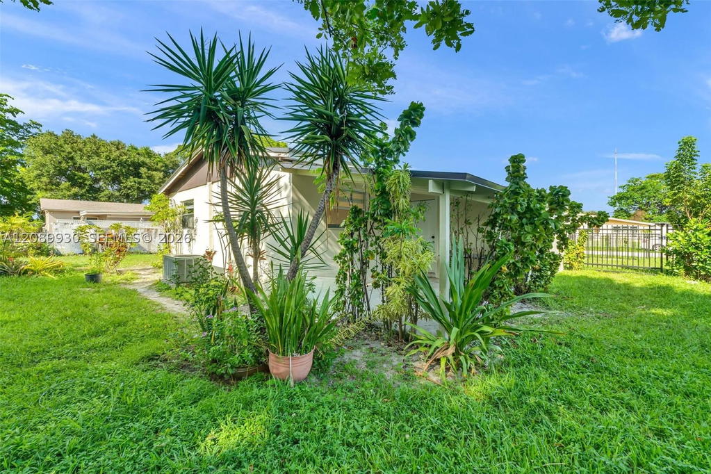 Real estate property located at 20060 14th Ct, Miami-dade, Honeyhill Ests Sec 2 1st, Miami Gardens, FL