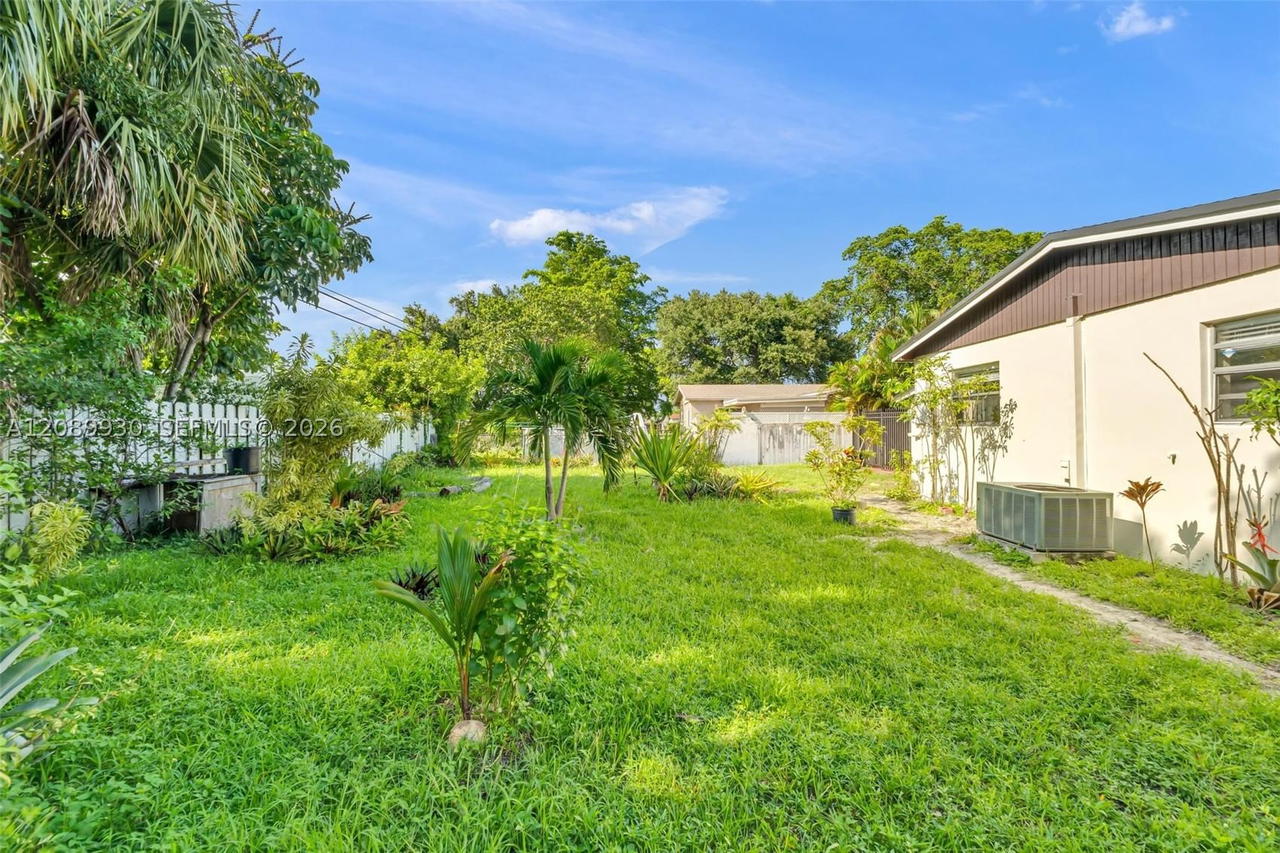 Real estate property located at 20060 14th Ct, Miami-dade, Honeyhill Ests Sec 2 1st, Miami Gardens, FL