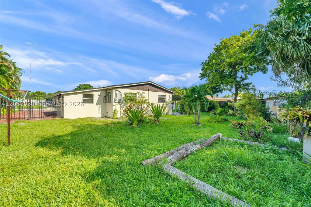 Real estate property located at 20060 14th Ct, Miami-dade, Honeyhill Ests Sec 2 1st, Miami Gardens, FL