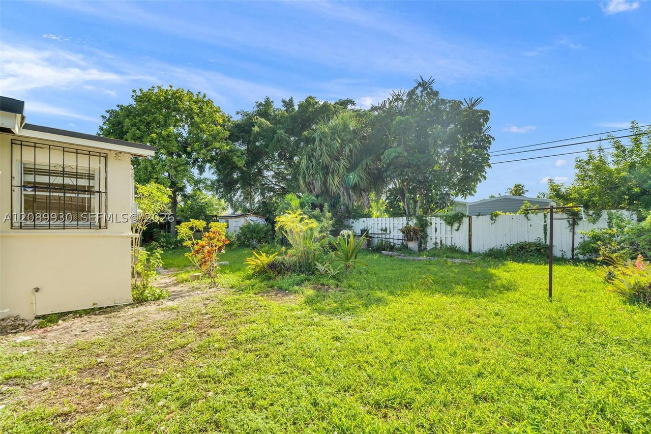Real estate property located at 20060 14th Ct, Miami-dade, Honeyhill Ests Sec 2 1st, Miami Gardens, FL
