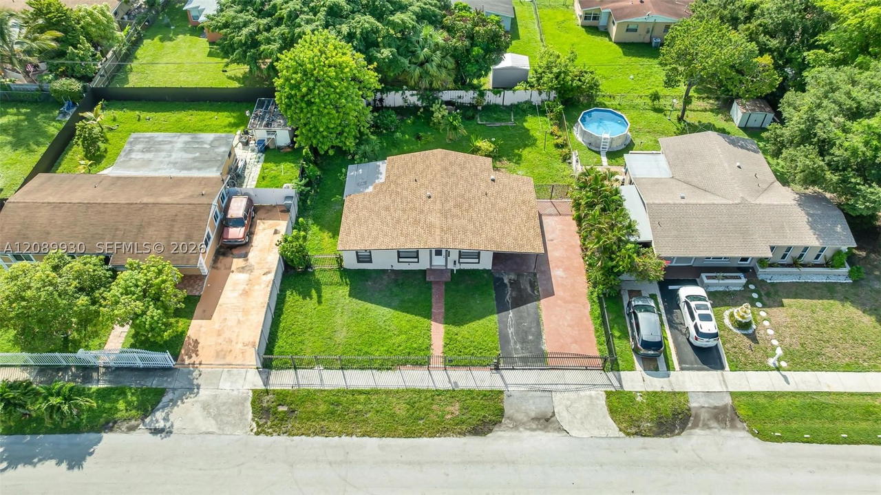 Real estate property located at 20060 14th Ct, Miami-dade, Honeyhill Ests Sec 2 1st, Miami Gardens, FL