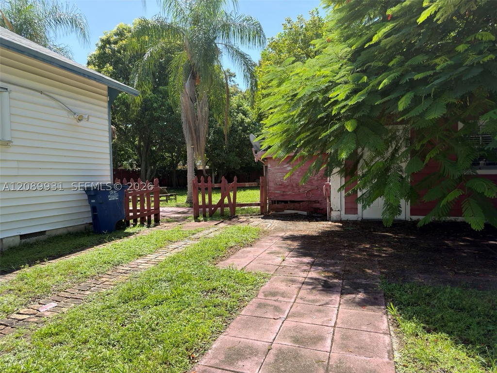 Real estate property located at 112 3rd St, Broward, North American Fruit Co, Hallandale Beach, FL