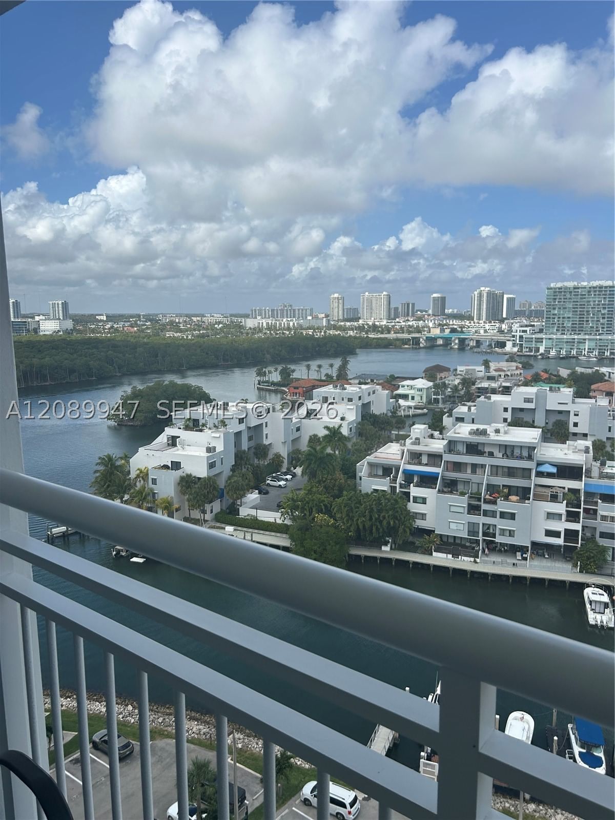 Real estate property located at 400 Kings Point Dr #1624, Miami-dade, Coastal Towers Condo, Sunny Isles Beach, FL