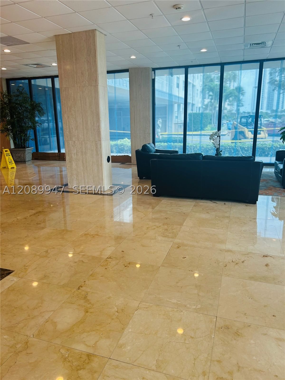 Real estate property located at 400 Kings Point Dr #1624, Miami-dade, Coastal Towers Condo, Sunny Isles Beach, FL