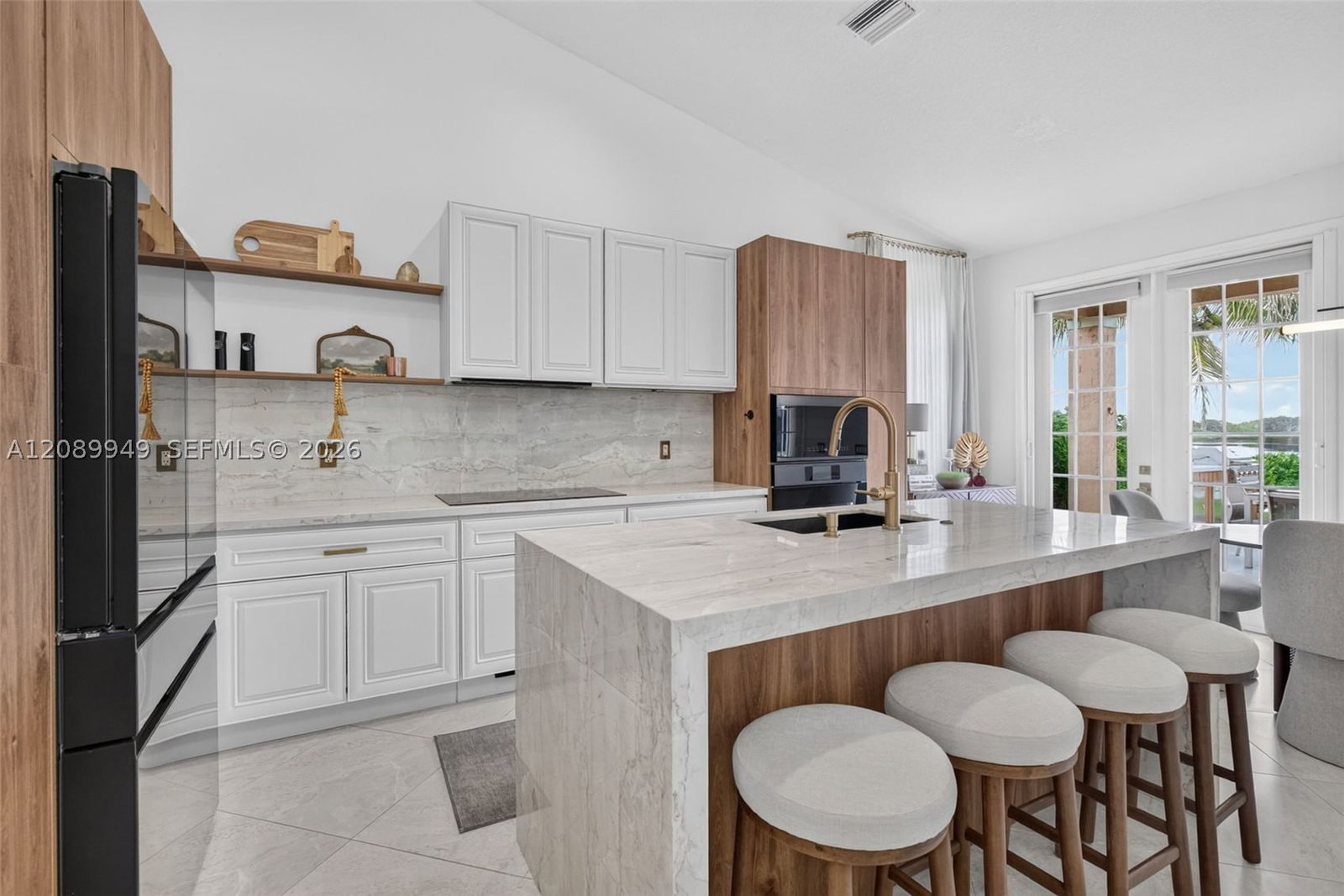 Real estate property located at 820 Falling Water Rd, Broward, Sector 4 North, Weston, FL