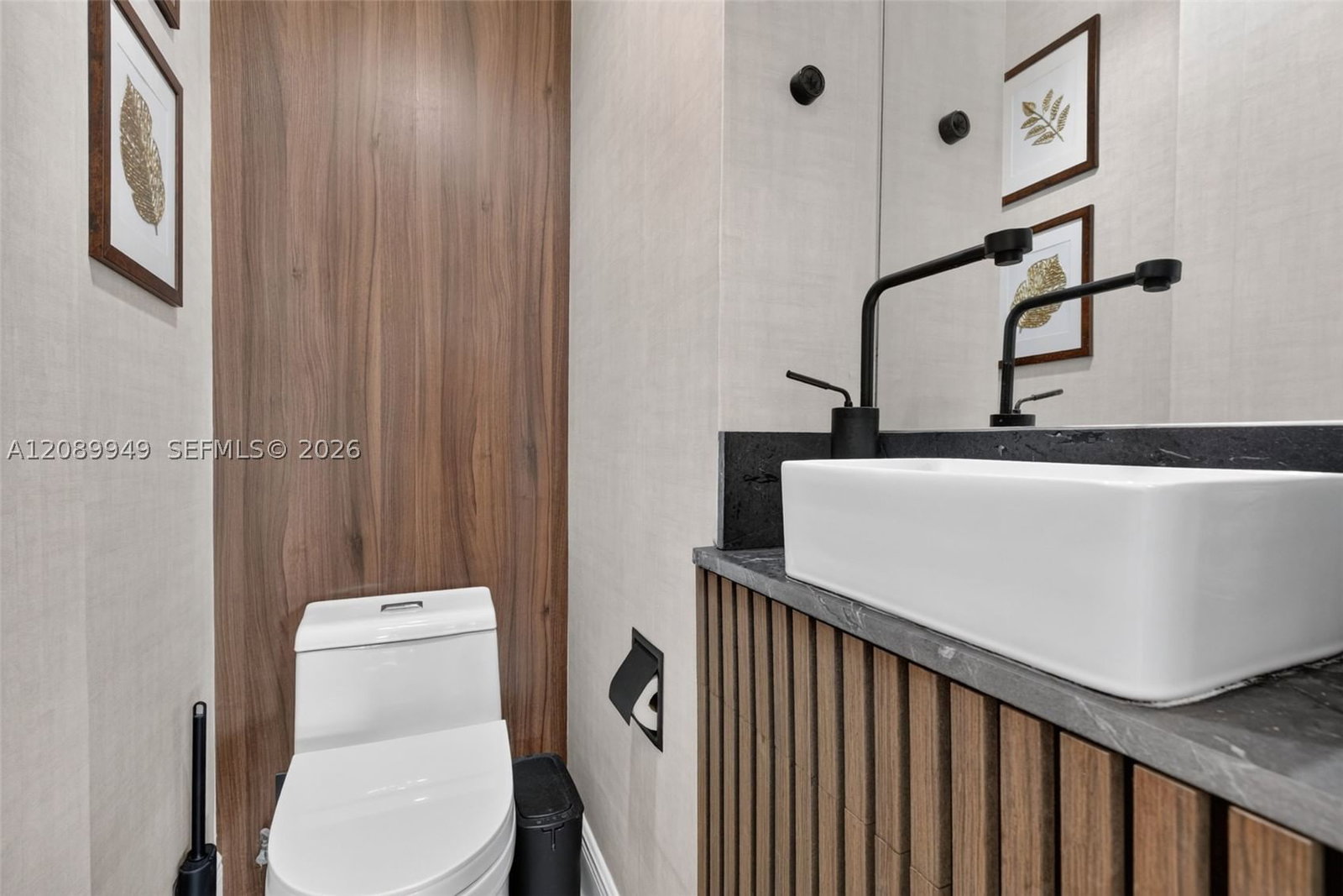 Real estate property located at 820 Falling Water Rd, Broward, Sector 4 North, Weston, FL
