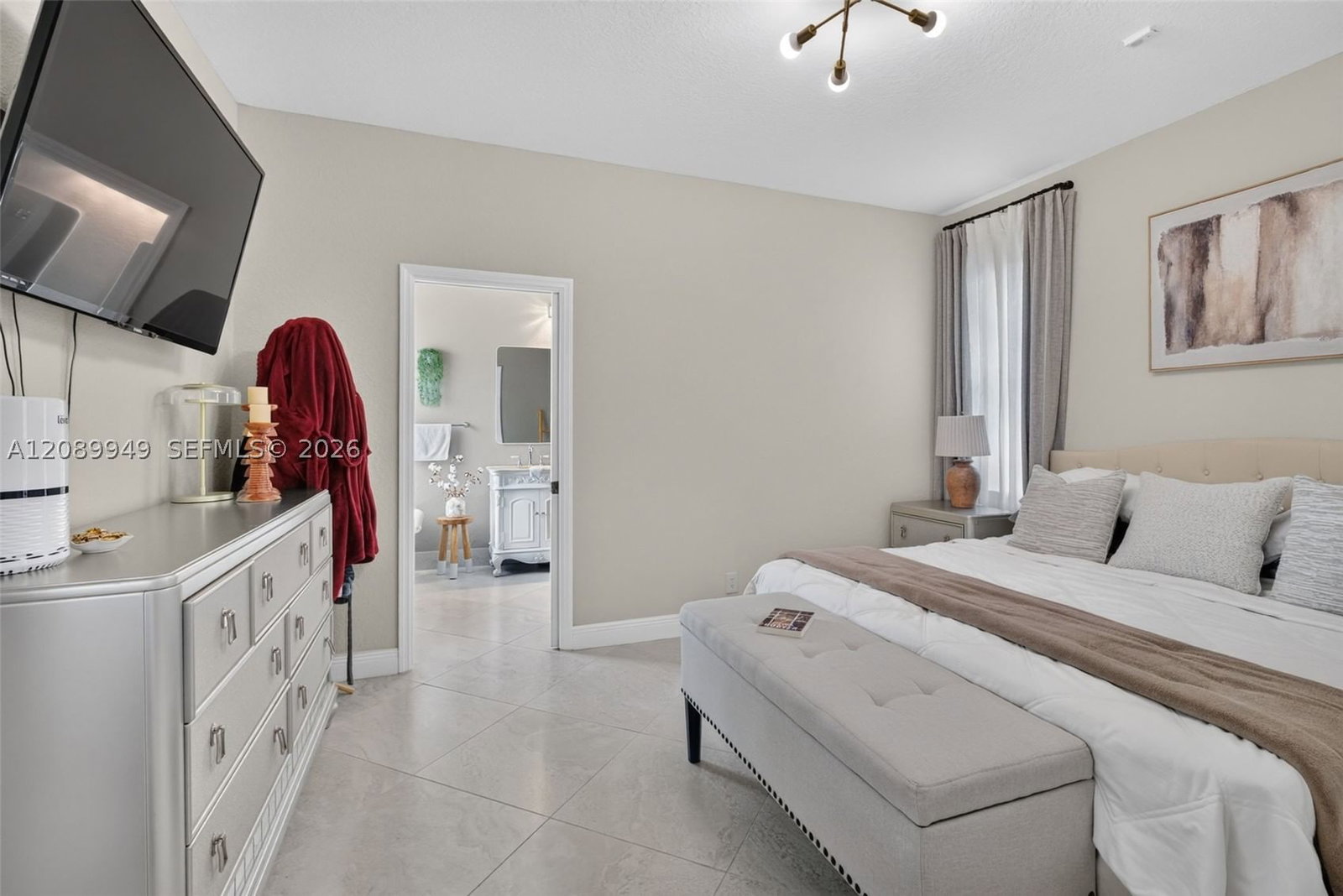 Real estate property located at 820 Falling Water Rd, Broward, Sector 4 North, Weston, FL