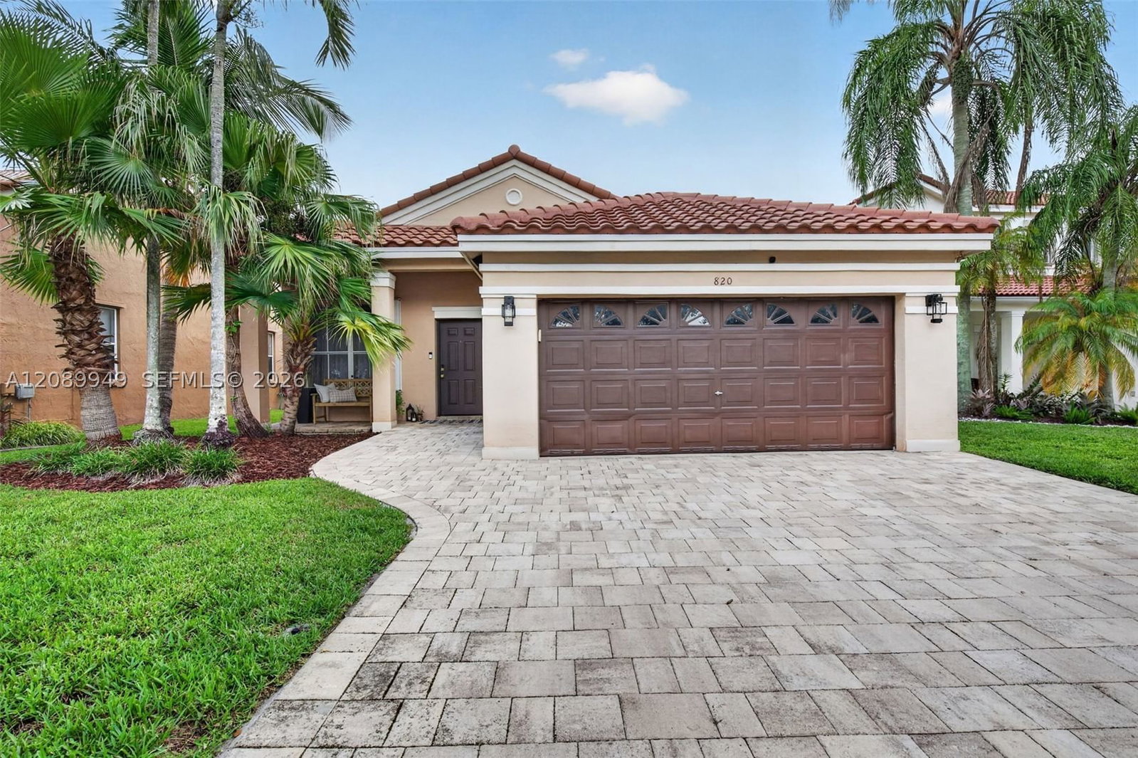 Real estate property located at 820 Falling Water Rd, Broward, Sector 4 North, Weston, FL