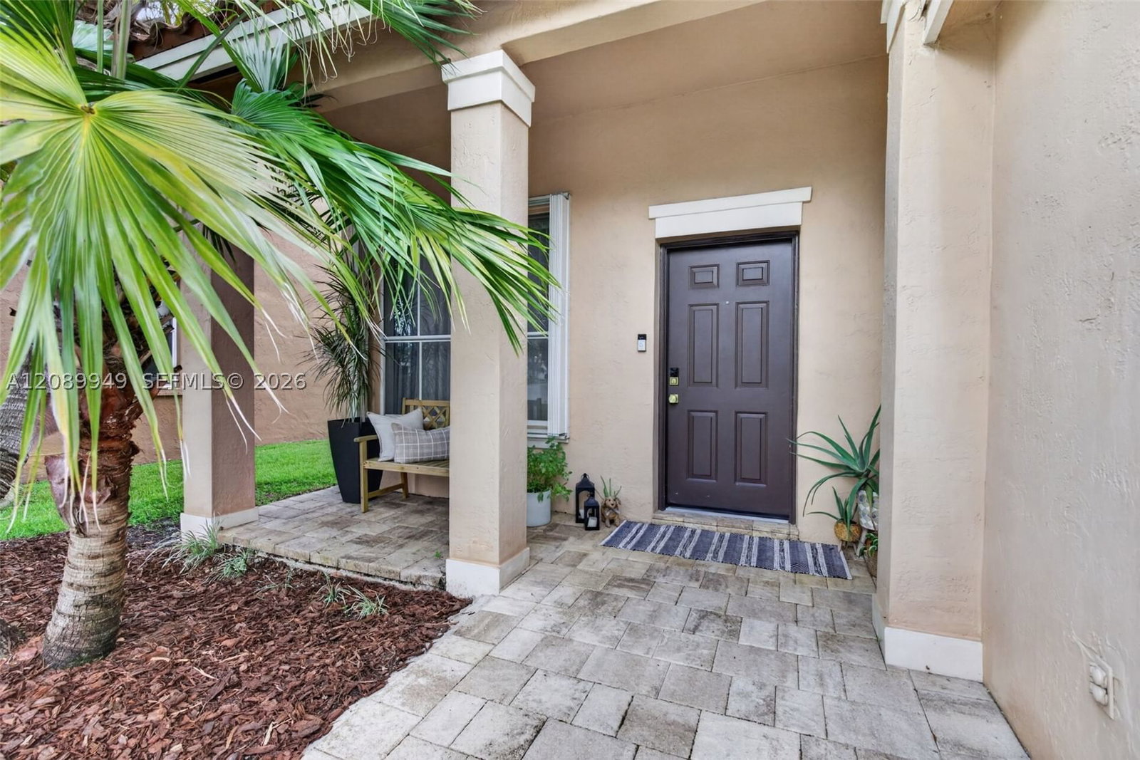 Real estate property located at 820 Falling Water Rd, Broward, Sector 4 North, Weston, FL