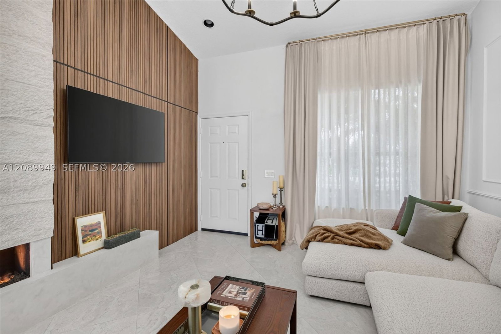 Real estate property located at 820 Falling Water Rd, Broward, Sector 4 North, Weston, FL