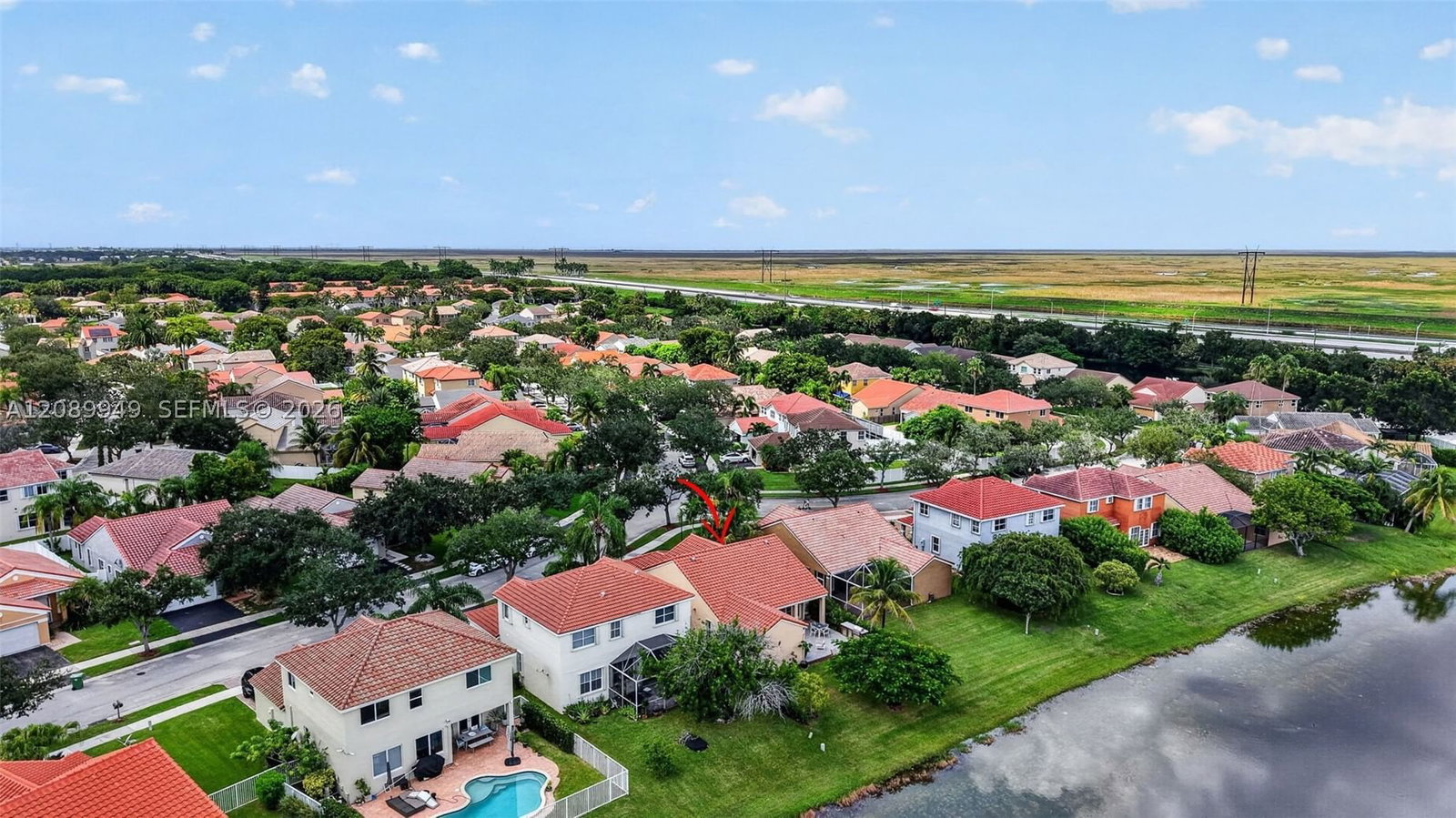 Real estate property located at 820 Falling Water Rd, Broward, Sector 4 North, Weston, FL