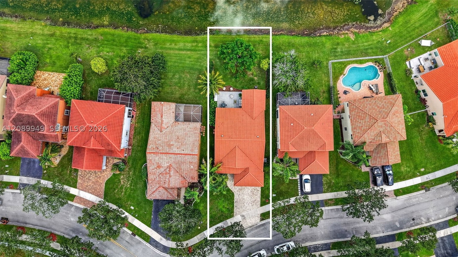 Real estate property located at 820 Falling Water Rd, Broward, Sector 4 North, Weston, FL