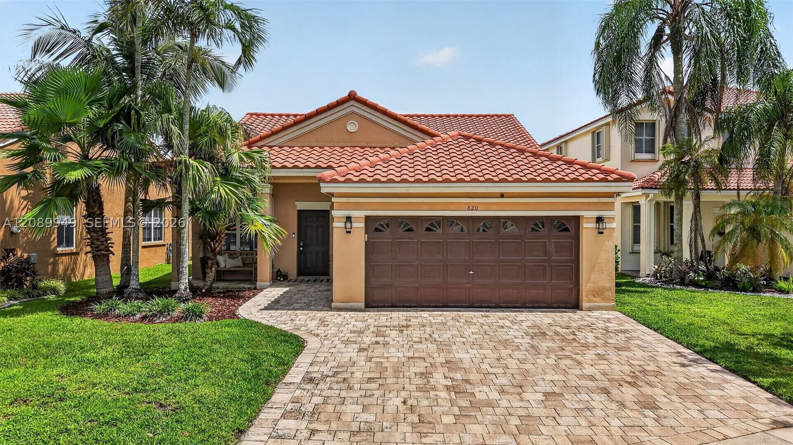 Real estate property located at 820 Falling Water Rd, Broward, Sector 4 North, Weston, FL