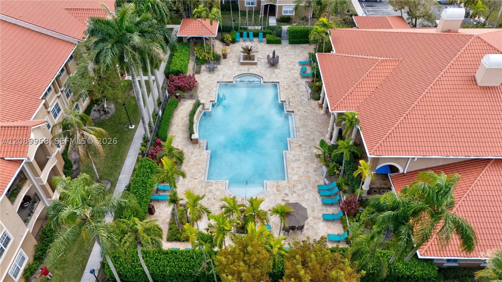 Real estate property located at 230 117th Ter #11108, Broward, Marquesa Condo Sub, Pembroke Pines, FL
