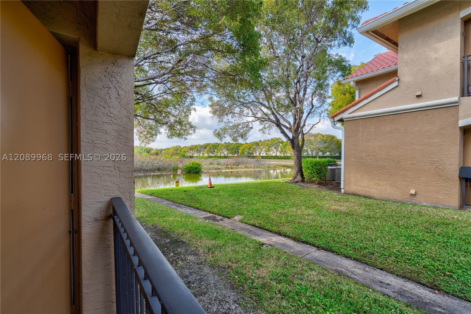 Real estate property located at 230 117th Ter #11108, Broward, Marquesa Condo Sub, Pembroke Pines, FL